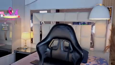 sofii_jones online show from 07/18/26, 05:33