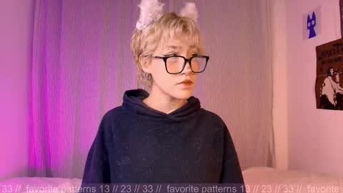 Snapshot of sofii_uwu_ chatting on 11/02/25, 11:29 Sofii online show from 11/02/25, 11:29