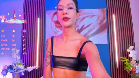 Snapshot of sofiia_grey_ chatting on 09/27/25, 02:22 Sofi online show from 09/27/25, 02:22