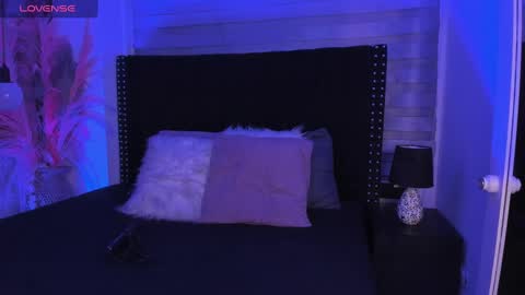 Sofia online show from 02/10/25, 04:30