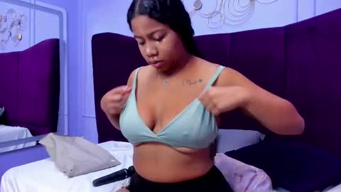 Snapshot of sofiifox chatting on 02/09/25, 11:47 sofiifox online show from 02/09/25, 11:47