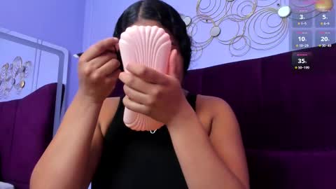 Snapshot of sofiifox chatting on 02/12/25, 11:40 sofiifox online show from 02/12/25, 11:40