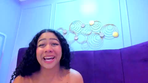 Snapshot of sofiifox chatting on 11/19/25, 07:47 sofiifox online show from 11/19/25, 07:47