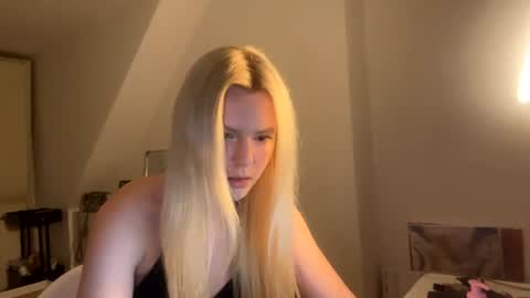 Snapshot of sofiipiink chatting on 07/14/26, 10:48 sofii online show from 07/14/26, 10:48