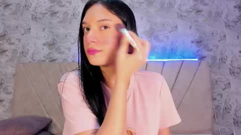 Snapshot of sofiluxurya chatting on 10/21/25, 11:11 SofiLuxurya online show from 10/21/25, 11:11