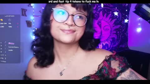 Snapshot of sofitabares_ chatting on 05/30/26, 10:51 Demi Sofia online show from 05/30/26, 10:51