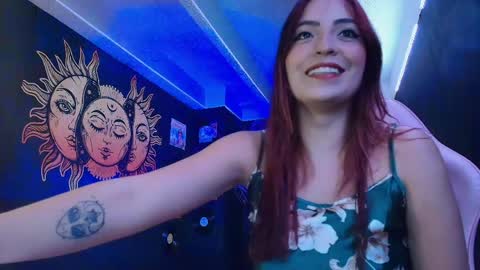 Snapshot of sofnicol_ chatting on 03/31/26, 12:01 Nicol online show from 03/31/26, 12:01