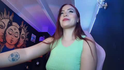 Snapshot of sofnicol_ chatting on 03/31/26, 10:43 Nicol online show from 03/31/26, 10:43