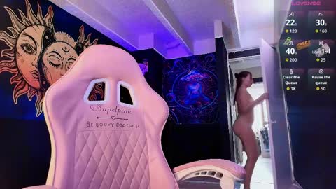 Snapshot of sofnicol_ chatting on 04/10/26, 10:14 Nicol online show from 04/10/26, 10:14