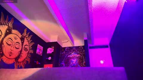 Snapshot of sofnicol_ chatting on 05/11/26, 01:00 Nicol online show from 05/11/26, 01:00