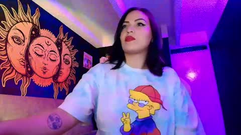 Snapshot of sofnicol_ chatting on 05/13/26, 11:22 Nicol online show from 05/13/26, 11:22