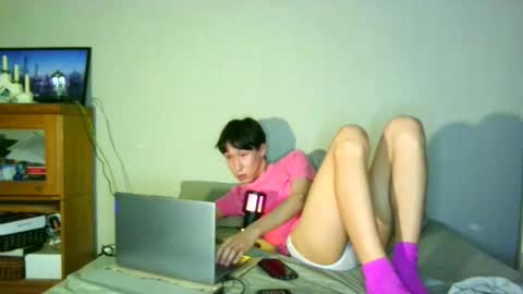 Snapshot of soft_and_quiet chatting on 12/21/25, 05:42 Softie online show from 12/21/25, 05:42