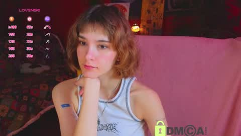 Snapshot of soft_animal chatting on 06/15/26, 11:45 E online show from 06/15/26, 11:45