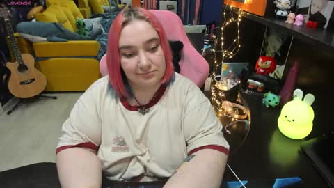 Sofie online show from 02/12/25, 08:59