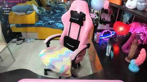 Sofie online show from 02/14/26, 04:09