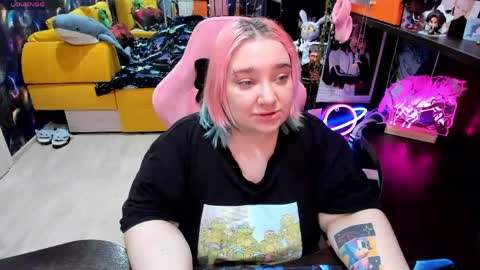 Sofie online show from 04/24/26, 12:46