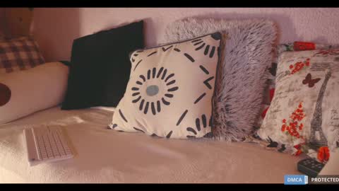 Lisa  online at  .11 from about utc online show from 02/08/25, 05:39