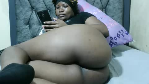 Snapshot of softsinn chatting on 04/23/26, 03:36 sheryll online show from 04/23/26, 03:36