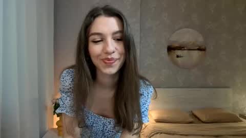 Kelly online show from 10/05/25, 01:42