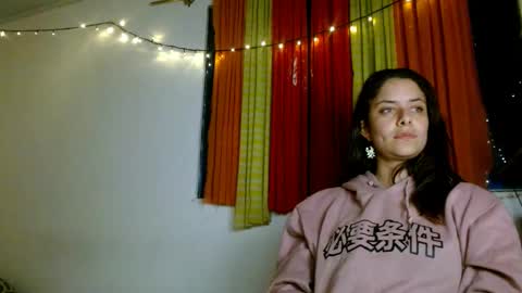 Snapshot of soka_lovers_04_ chatting on 12/19/24, 02:12 Sofia online show from 12/19/24, 02:12