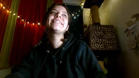 Snapshot of soka_lovers_04_ chatting on 12/28/24, 08:48 Sofia online show from 12/28/24, 08:48