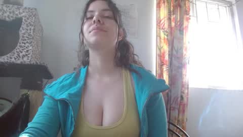 Sofia online show from 11/23/25, 12:49