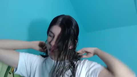 Snapshot of sol9931 chatting on 03/04/25, 10:05 sol9931 online show from 03/04/25, 10:05