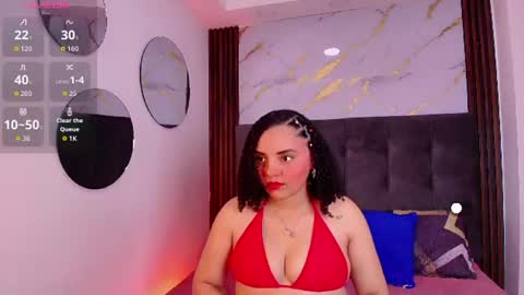 Sol Latiana online show from 06/25/26, 03:17