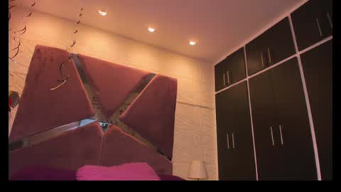 Snapshot of sol_angel_7 chatting on 06/20/26, 04:10 SOL ANGEL online show from 06/20/26, 04:10