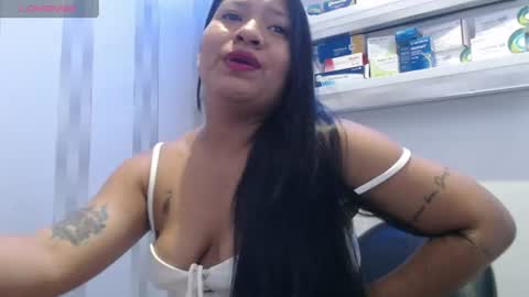 Snapshot of sol_vannessa chatting on 06/19/26, 08:01 sol_vannessa online show from 06/19/26, 08:01