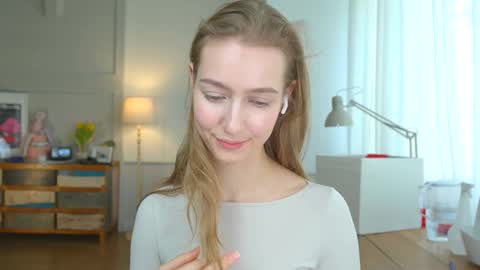 Bella online show from 02/02/25, 02:13