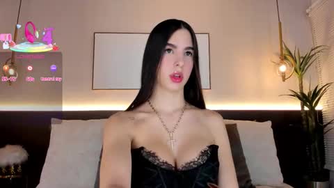 Sol Avelar online show from 10/20/25, 03:29