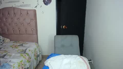 Solesit0 online show from 01/31/25, 05:40