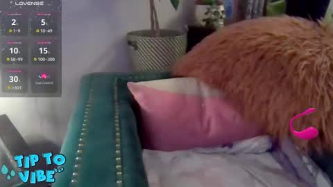 solesticia online show from 01/14/25, 12:22