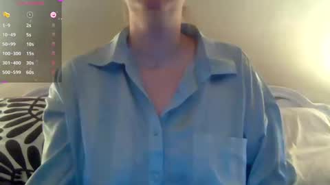 solesticia online show from 10/20/25, 12:16