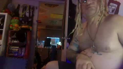 Snapshot of solman23 chatting on 04/08/26, 07:52 solman23 online show from 04/08/26, 07:52