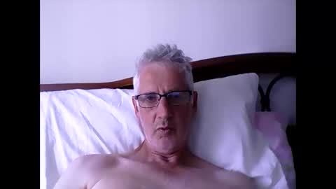 Snapshot of soloman1969 chatting on 12/16/25, 02:38 Soloman online show from 12/16/25, 02:38