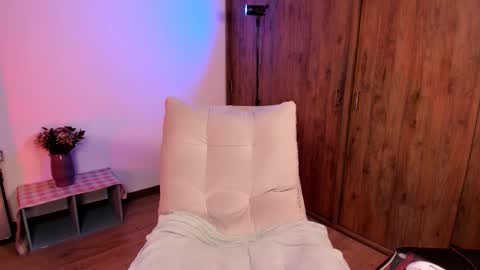 saraIG Solosara8 online show from 03/01/26, 04:25