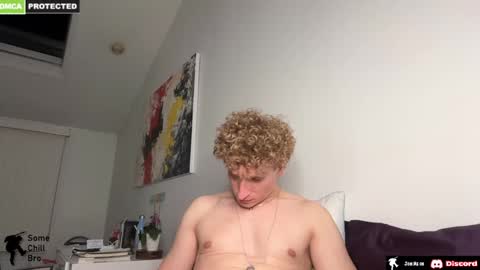 Snapshot of somechillbro chatting on 03/04/25, 04:06 Evan online show from 03/04/25, 04:06