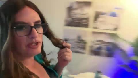 someonespeicial online show from 09/14/25, 01:05