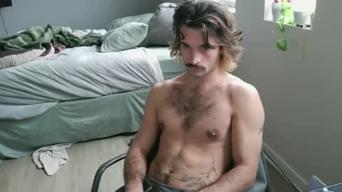 Snapshot of somerandom1109 chatting on 10/27/25, 08:13 somerandom1109 online show from 10/27/25, 08:13