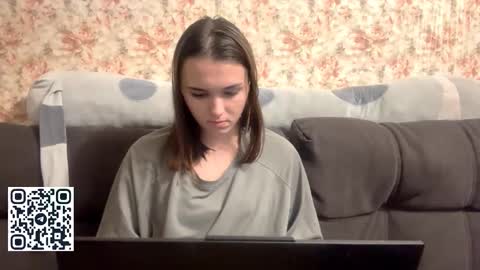 Hello My name is Jane  im new model here and little but shy but curious. online show from 11/03/25, 07:59