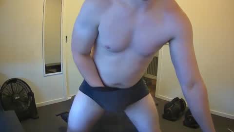 Snapshot of somethingsexysam chatting on 01/05/25, 06:13 Edging Sam JOI online show from 01/05/25, 06:13