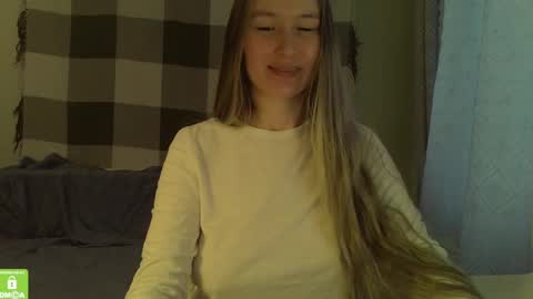 Snapshot of song_to_the_siren chatting on 12/19/24, 11:18 Mary online show from 12/19/24, 11:18