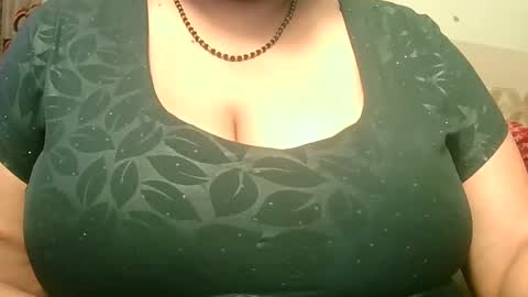 Snapshot of soni88888 chatting on 02/11/25, 09:42 soni88888 online show from 02/11/25, 09:42