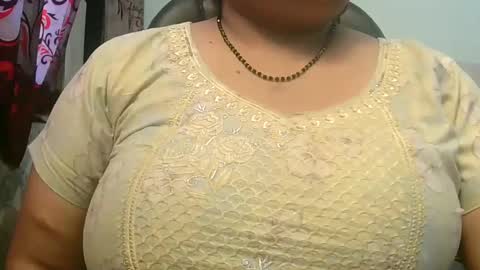 Snapshot of soni88888 chatting on 02/13/25, 04:22 soni88888 online show from 02/13/25, 04:22