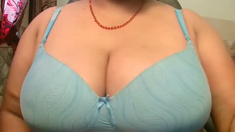 Snapshot of soni88888 chatting on 02/19/25, 07:17 soni88888 online show from 02/19/25, 07:17