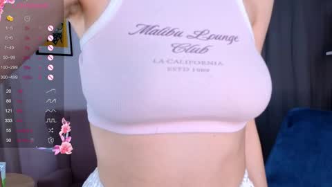 Sofia online show from 10/26/25, 06:25