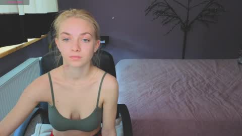 Sonya online show from 04/30/26, 07:25