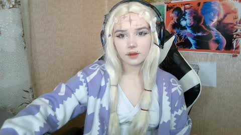 Mila online show from 04/08/26, 04:18